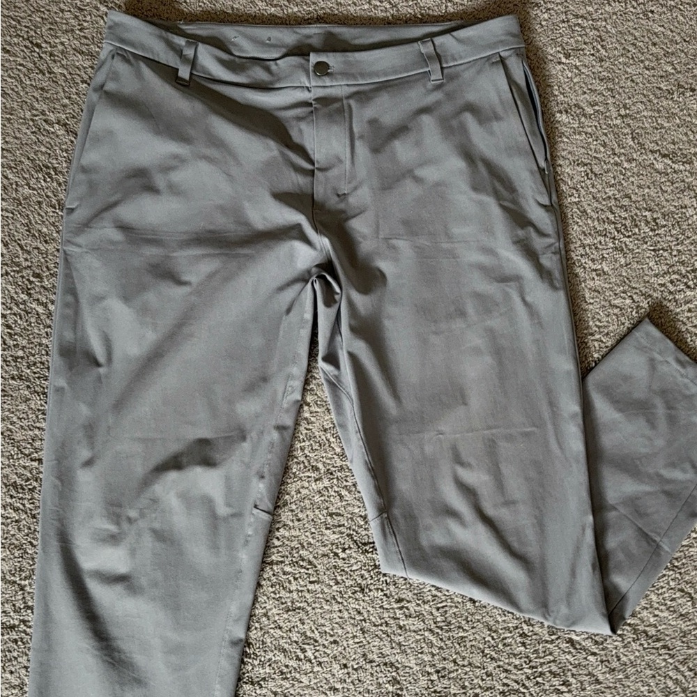 Lululemon athletica Men's Gray Commission Classic pants